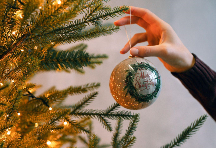 Celebrating the Holidays in Argentina: The Beauty of Artificial Christmas Trees